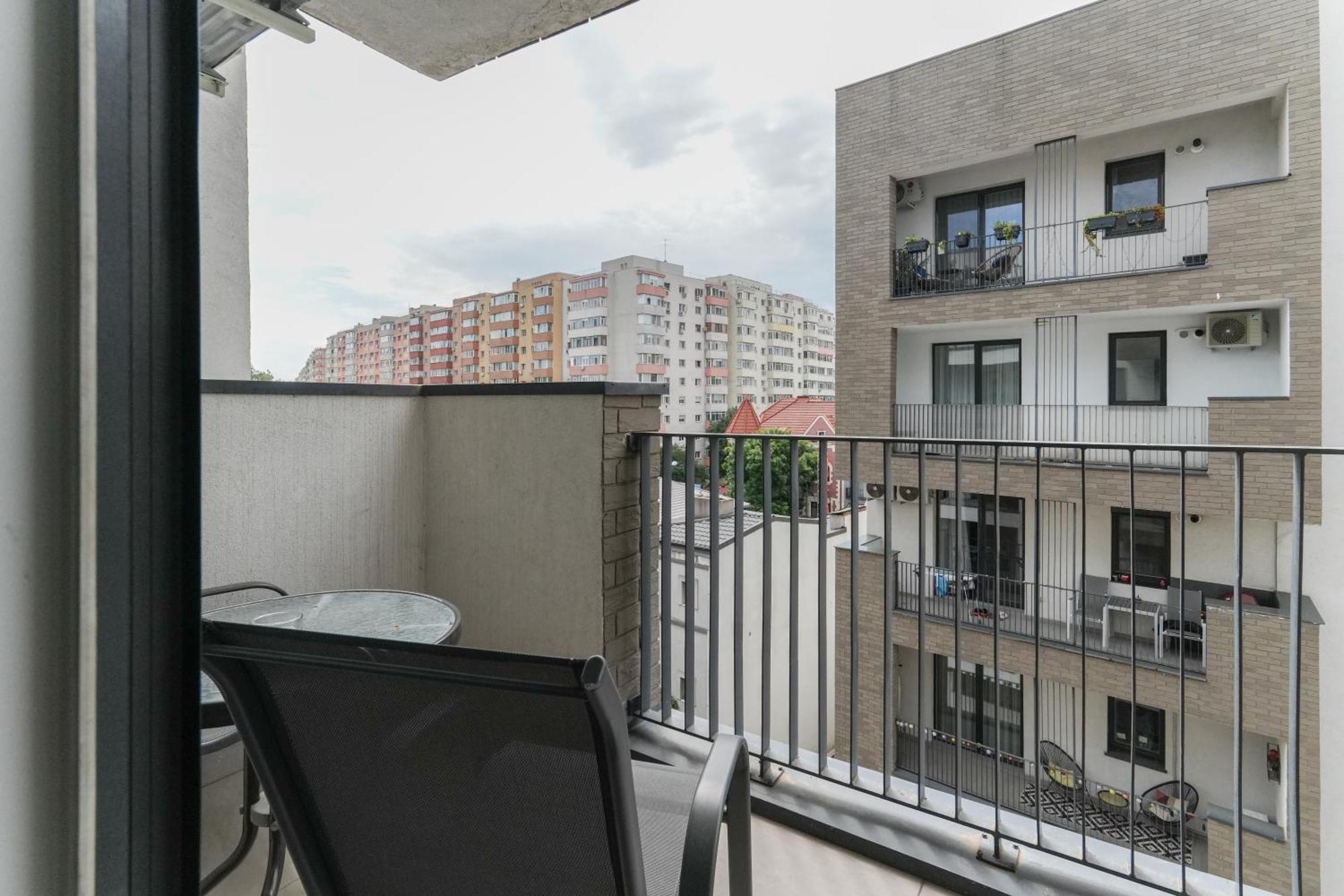 Ana - Cozy & Quiet Apt With Balcony & Garden View بوخارست المظهر الخارجي الصورة